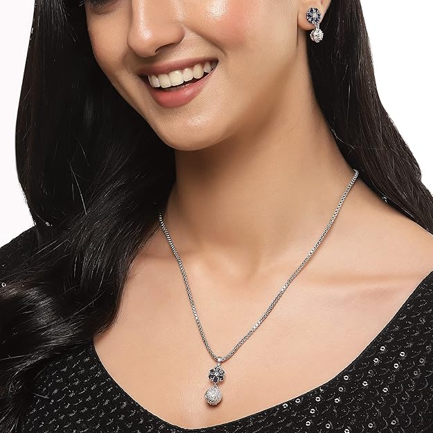 Blue Blossom Sparkle Set